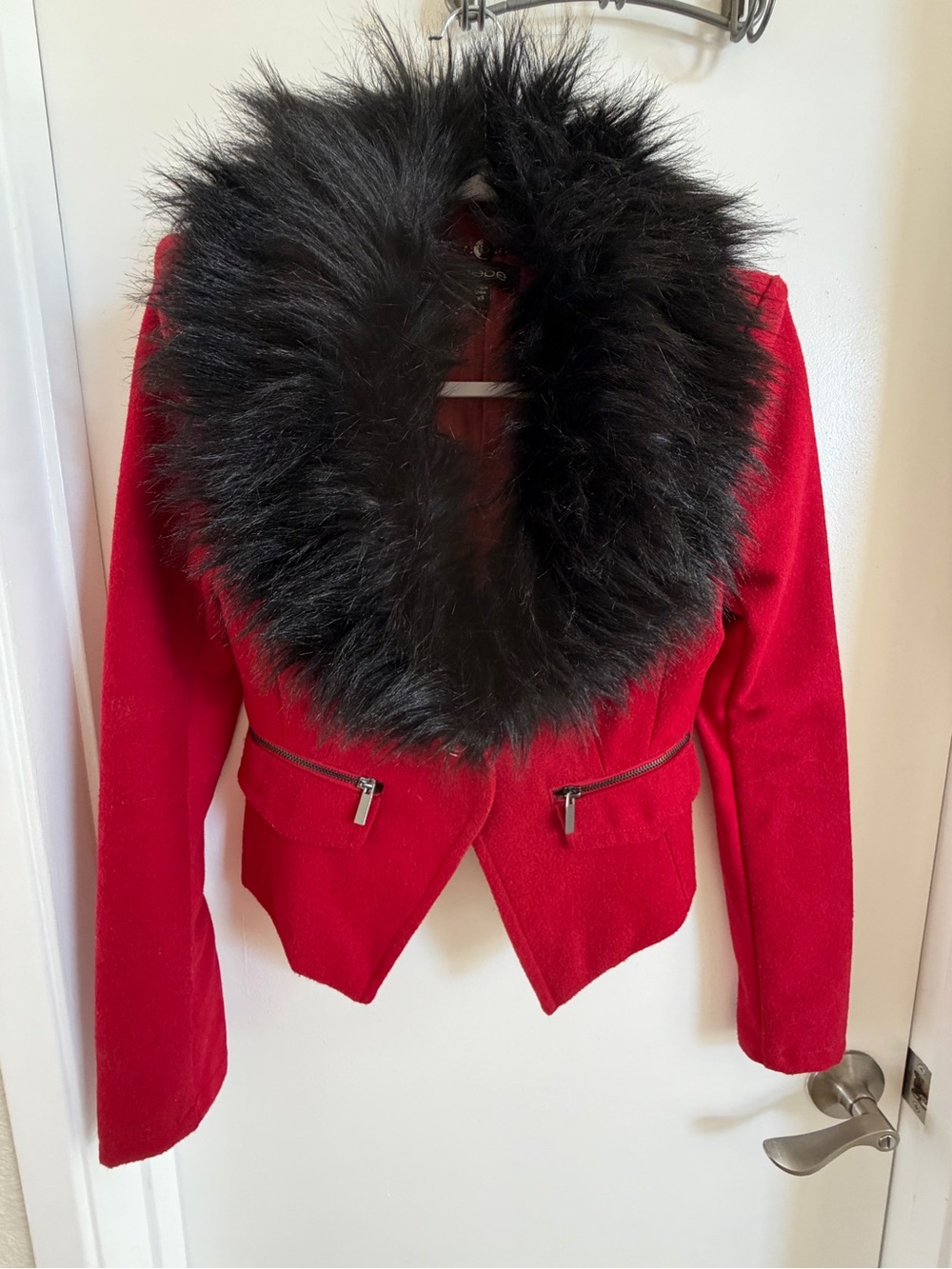 bebe Red Cropped Jacket Black Faux Fur Collar Zip Pockets XS